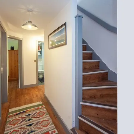 Special 3 Bedroom Townhouse With Parking In *