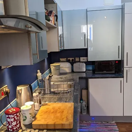 Special 3 Bedroom Townhouse With Parking In Holiday home